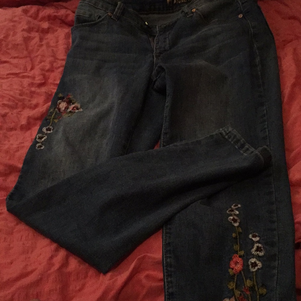 Flower Detailed Jeans